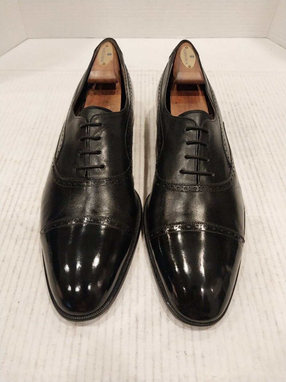 BALLY men's (SAVE $1100) size 14 N black Oxford.